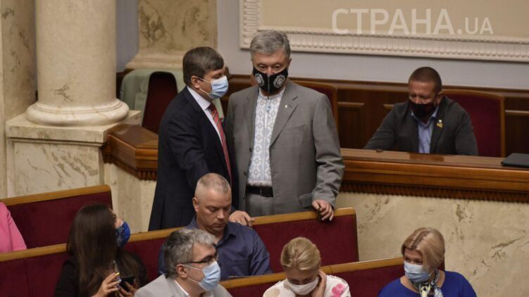 Петр Порошенко мог быть замешан в сомнительных операциях, фото: 