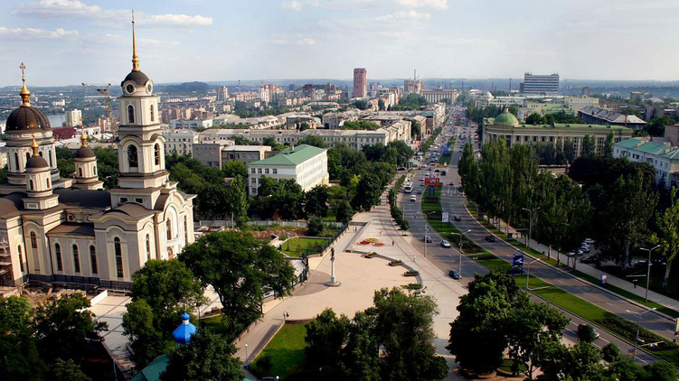 В центре Донецка коммунальщики поддерживают порядок, timenews.in.ua