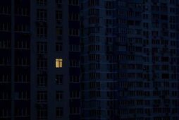 Від цеглини за 60 грн до інвертора за 150 тисяч. Скільки коштує забезпечити автономне світло та тепло в квартирі в умовах блекаутів?