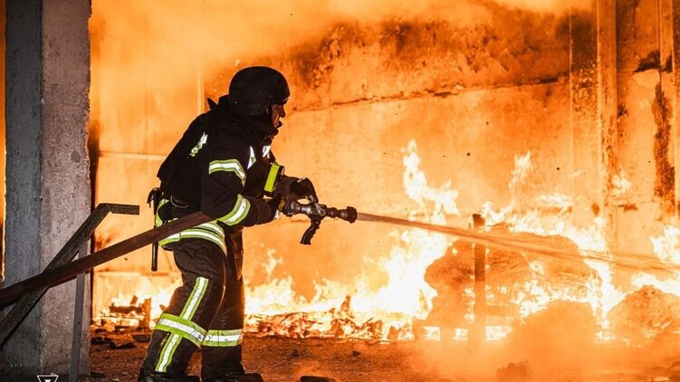 Наслідки удару по підприємству у Харкові