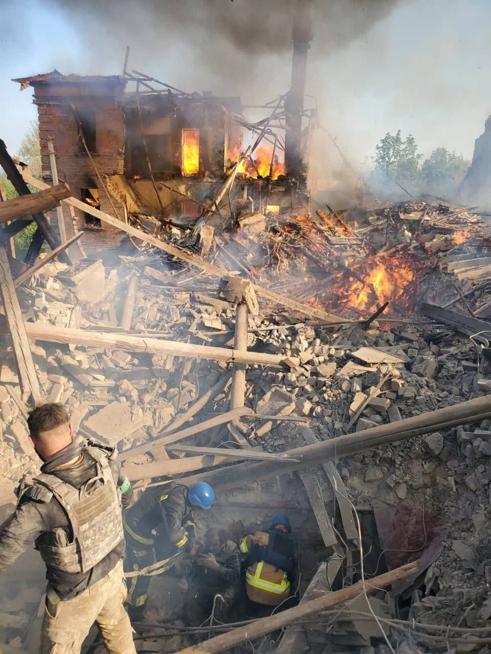 Последствия удара по Белогоровке вблизи Лисичанска