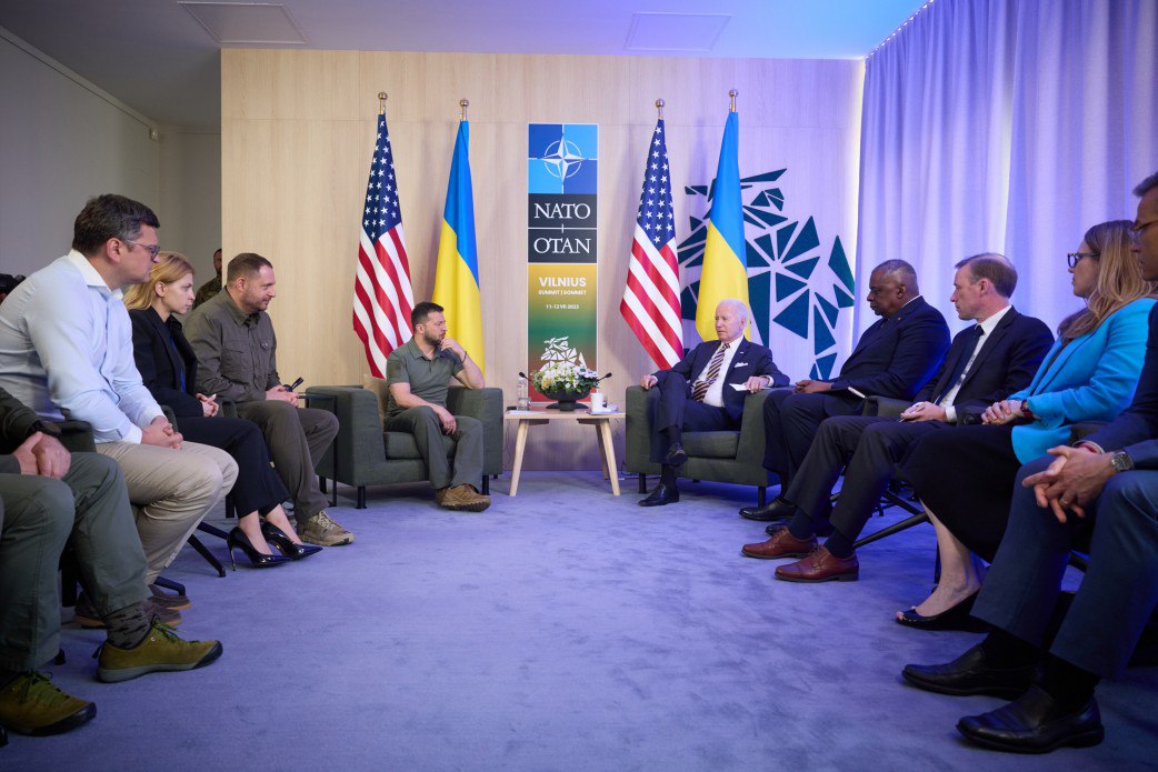 Президент США Джо Байден призвал Украину ускорить реформы ради членства в НАТО и ЕС