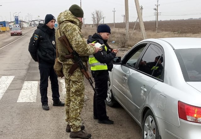 пограничники на админгранице с Крымом