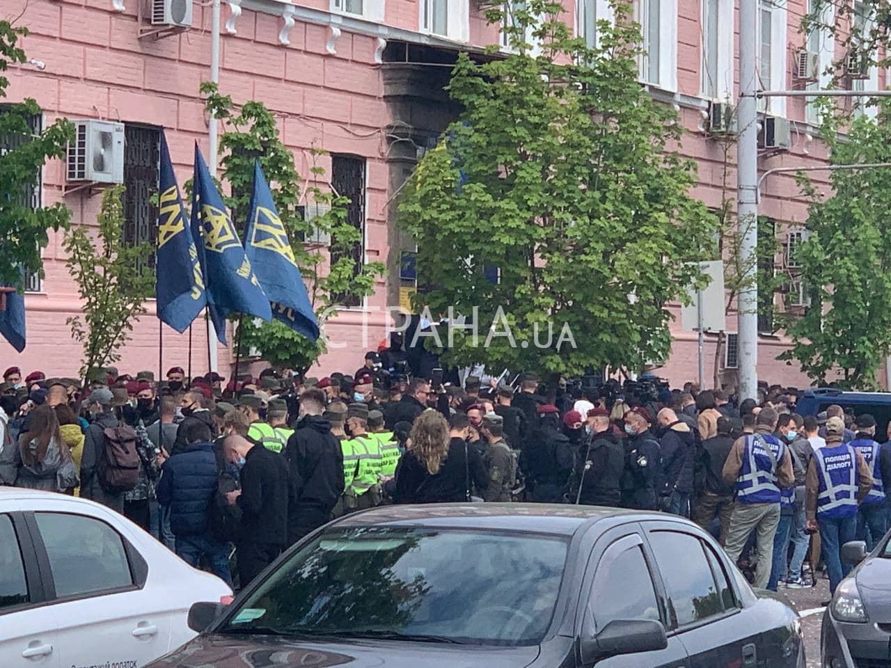 В Киеве Нацкорпус пикетирует Печерский суд