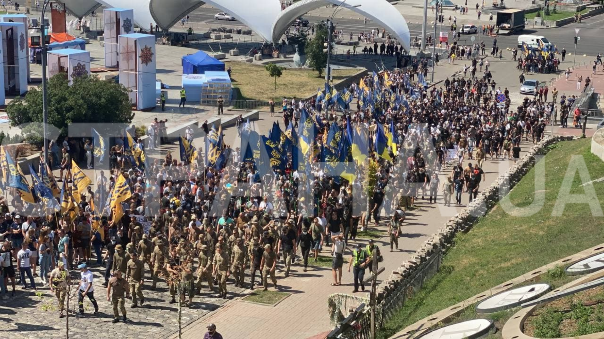 Нацкорпус митингует под Офисом Зеленского