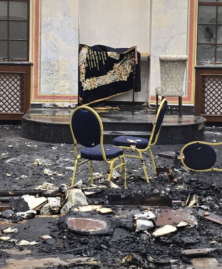 Синагога Садгоры после пожара. Фото (2) из Телеграм