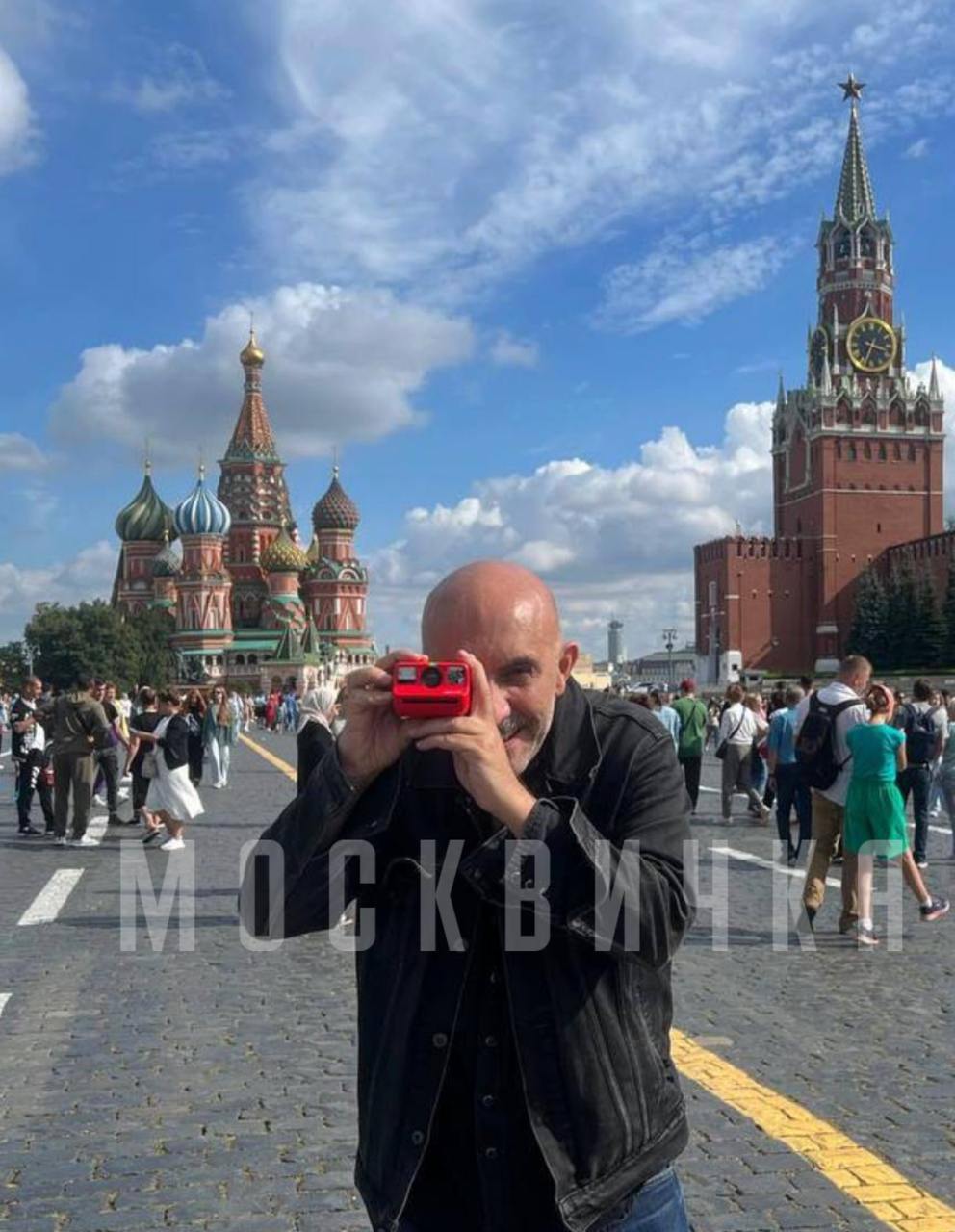 Фото Гаспара Ноэ в Москве. Источник - соцсети