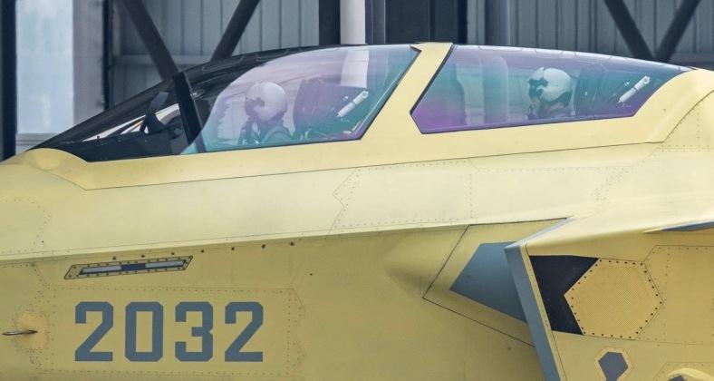 Фото Кабины J-20S. Источник - Телеграм